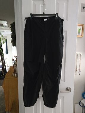 TNA (Aritzia)Black Cargo Jogger Pants- Streetwear